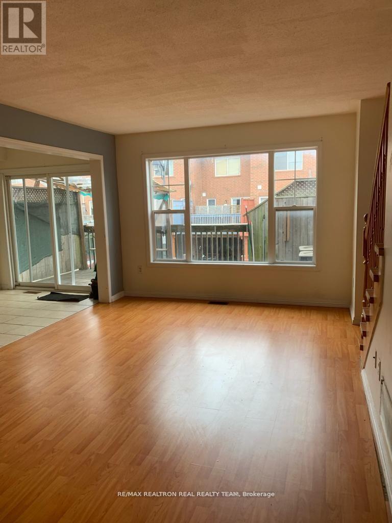8892 Sheppard Unit Unit A photo 5