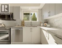 2007 Floralynn Crescent, North Vancouver, BC V7J2W1 Photo 12