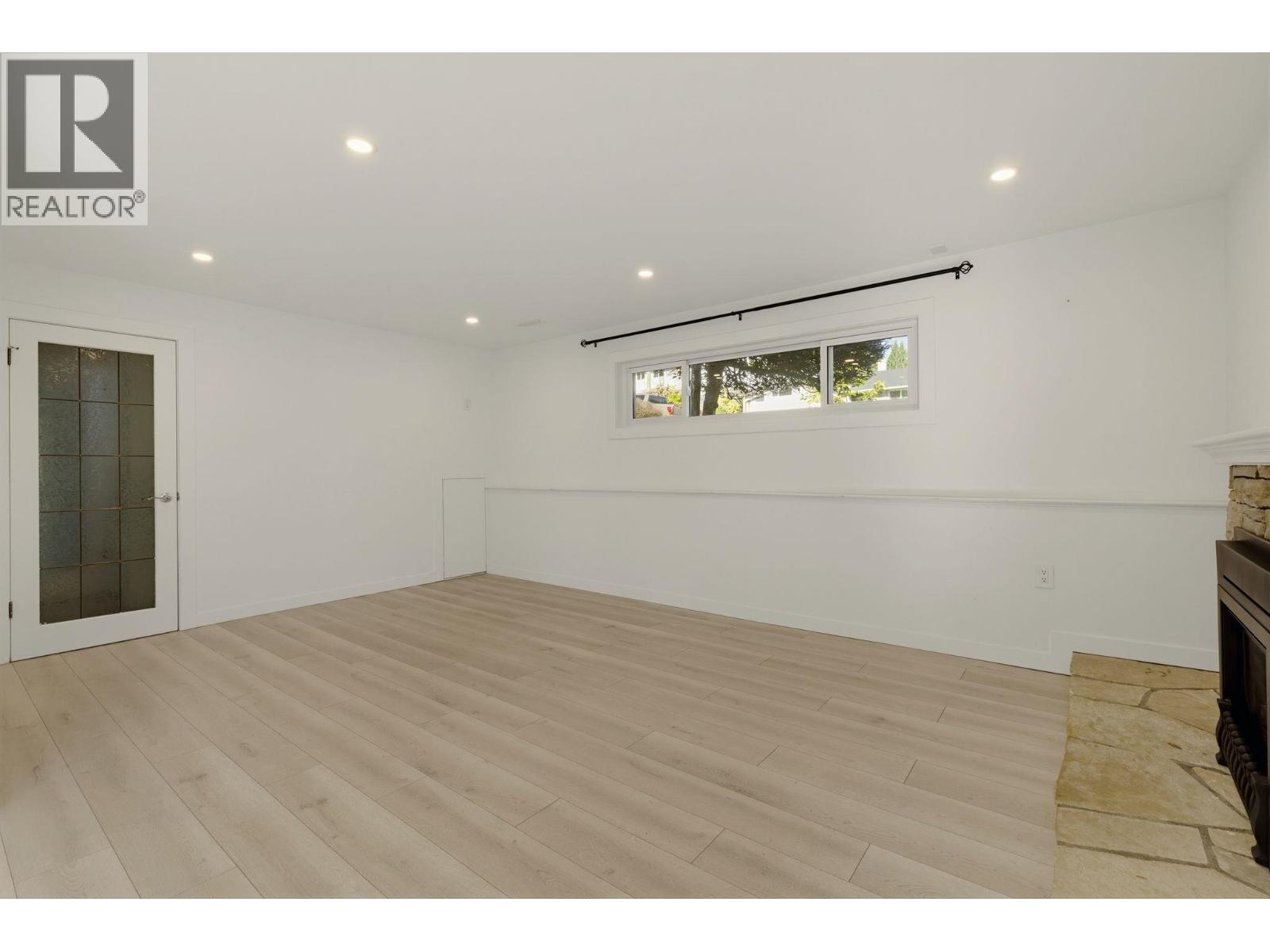 Photo of 2007 FLORALYNN CRESCENT 23