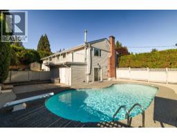2007 Floralynn Crescent, North Vancouver, BC V7J2W1 Photo 27