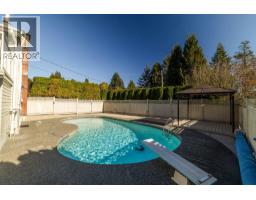 2007 Floralynn Crescent, North Vancouver, BC V7J2W1 Photo 29