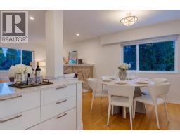 2007 Floralynn Crescent, North Vancouver, BC V7J2W1 Photo 35
