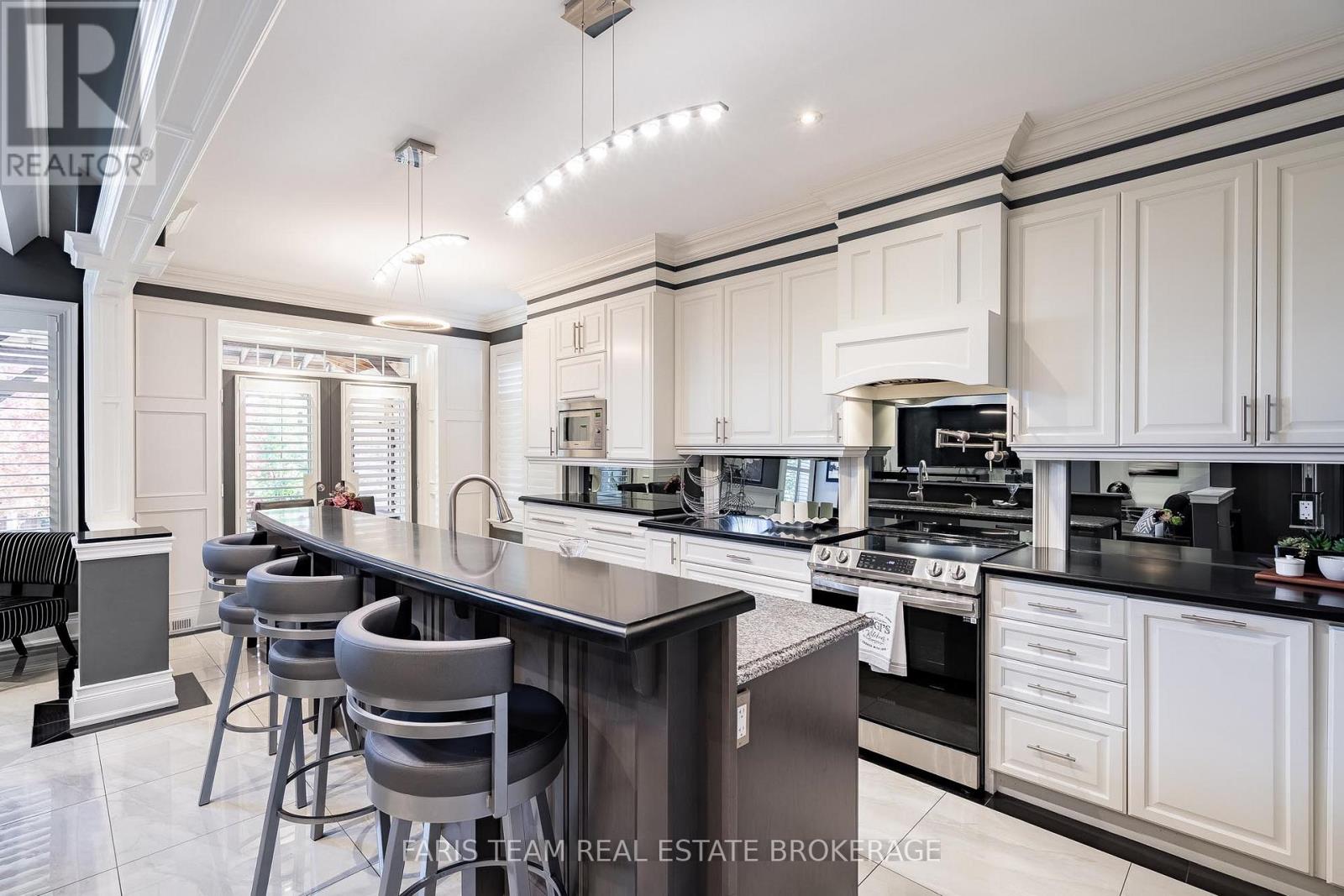 77 Copeland Crescent, Innisfil, ON photo 6