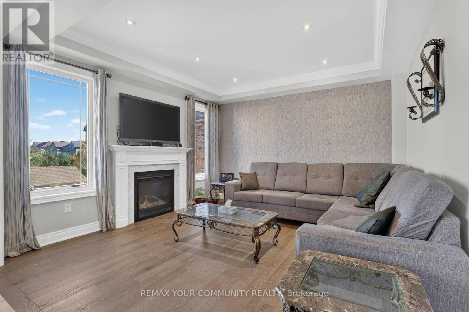 124 McGahey Street, New Tecumseth, ON photo 11