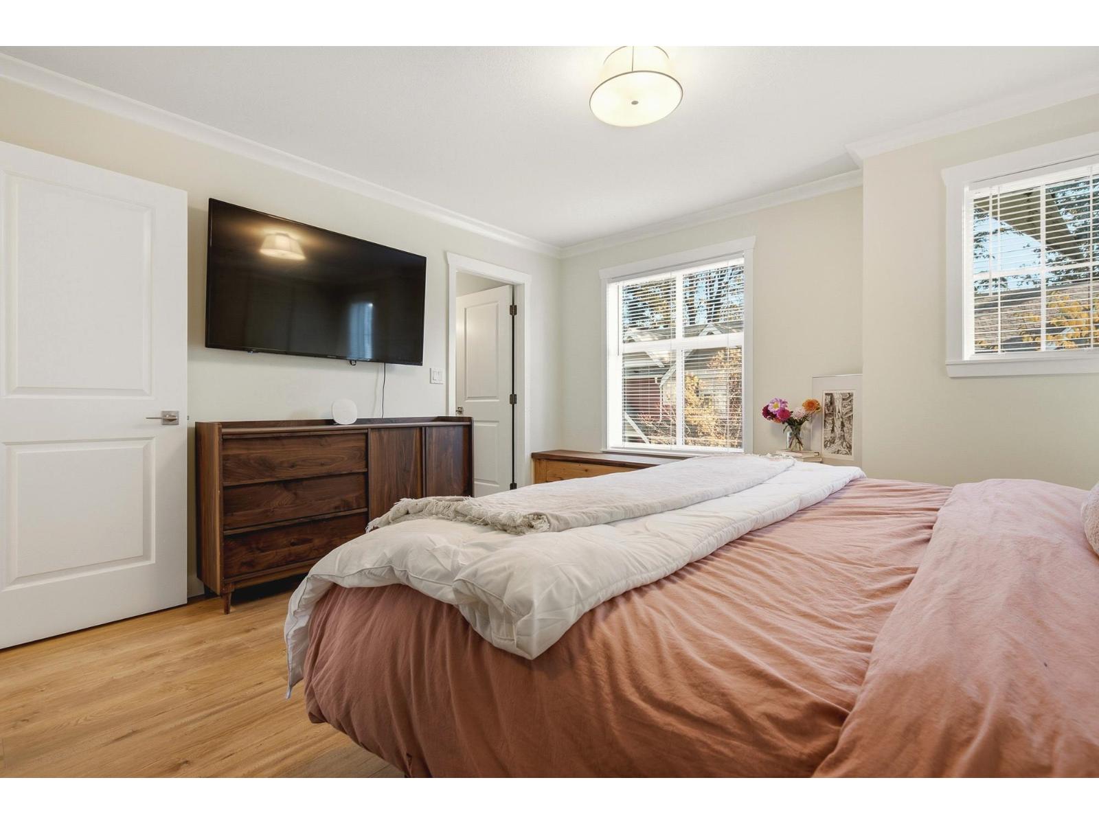 Photo of 44 5837 SAPPERS WAY, Garrison Crossing 24