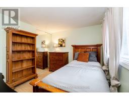 39 Courtleigh Square, Brampton, ON L6Z1J2 Photo 11