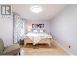 39 Courtleigh Square, Brampton, ON L6Z1J2 Photo 12