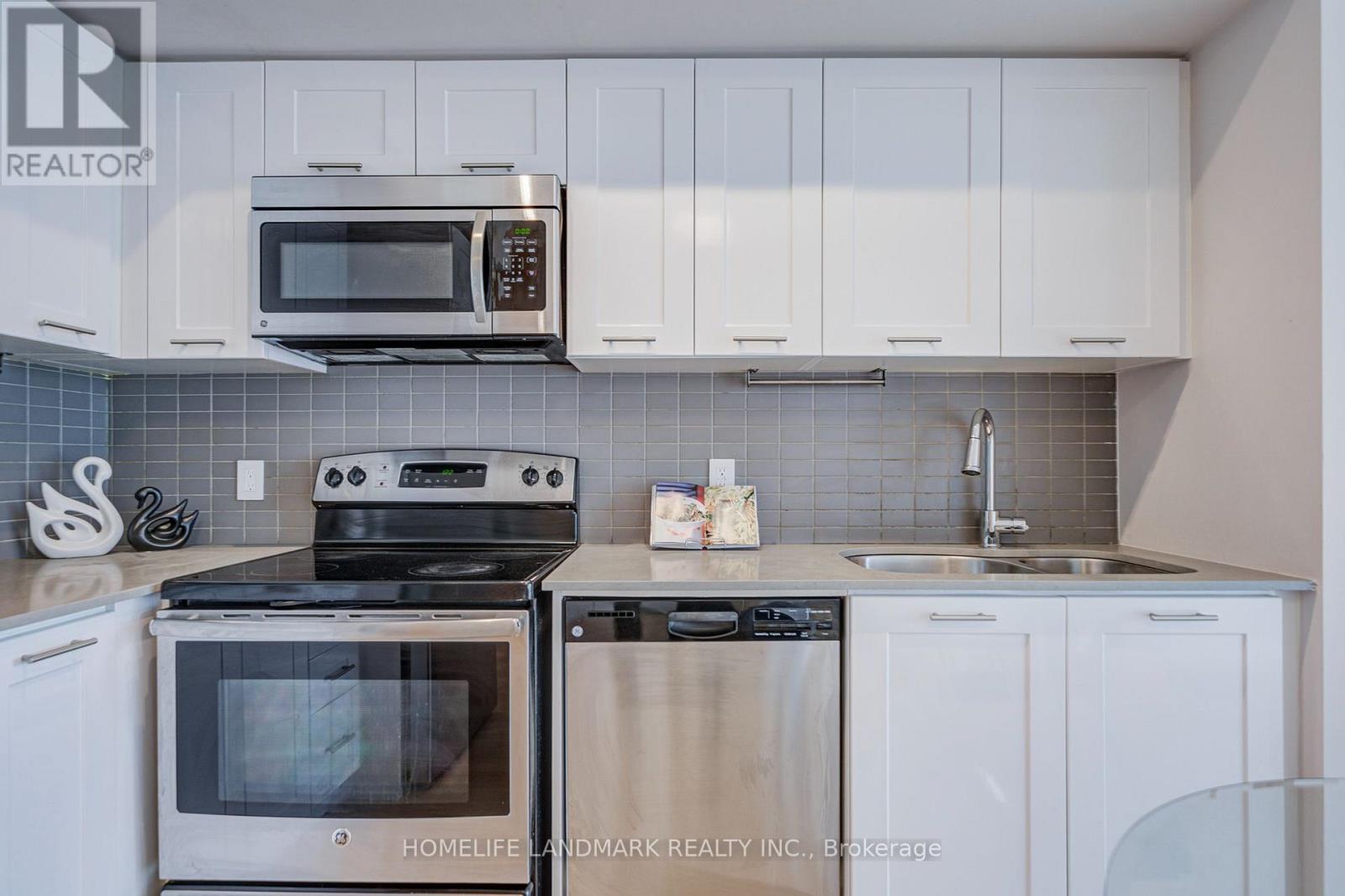 1008- 2200 Lakeshore Boulevard West, Toronto, ON photo 8