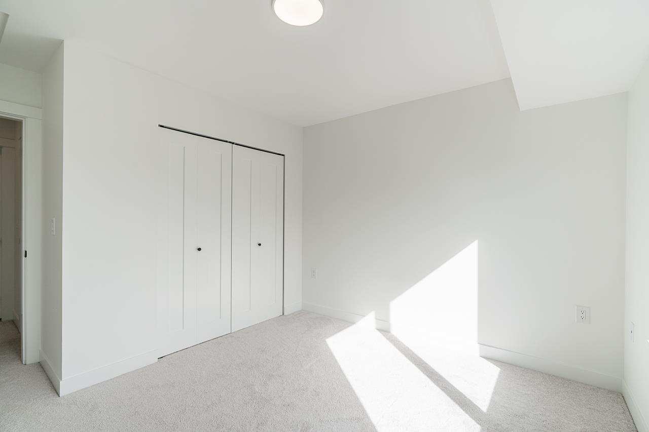 Photo of 14 10527 155 STREET 26