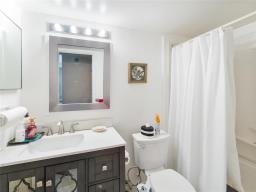 106 15 Kennedy Street, Winnipeg, MB R3C3X5 Photo 31