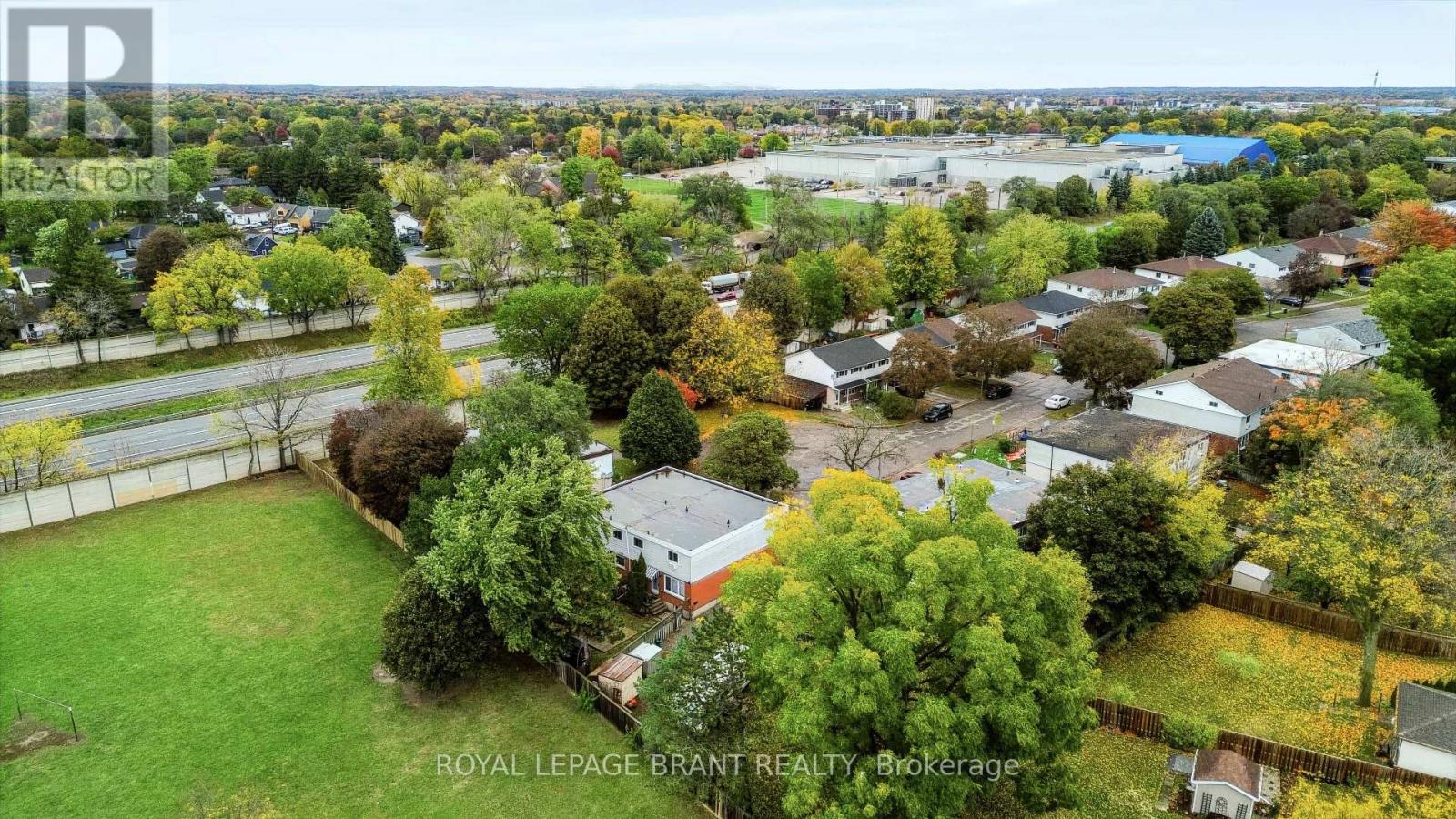23 Brenda Court, Brantford, ON photo 14