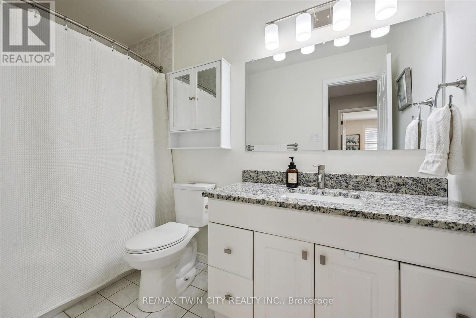 51 Cayley Court, Kitchener, ON photo 19