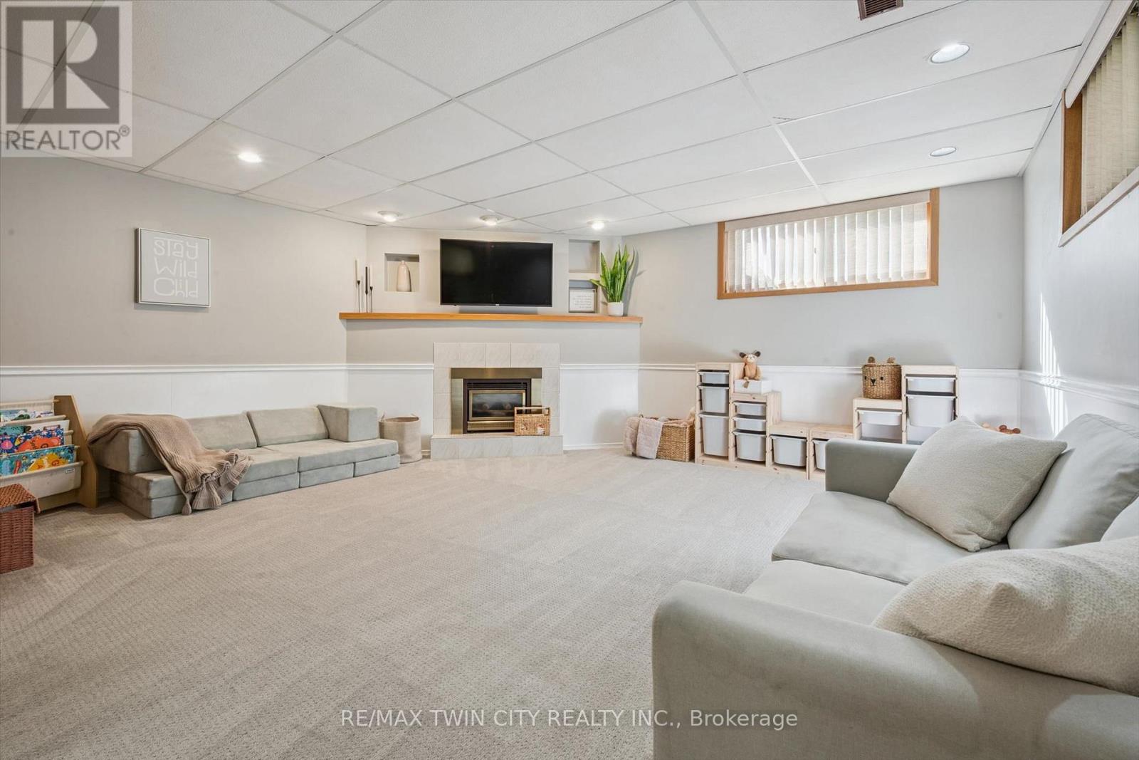 51 Cayley Court, Kitchener, ON photo 22