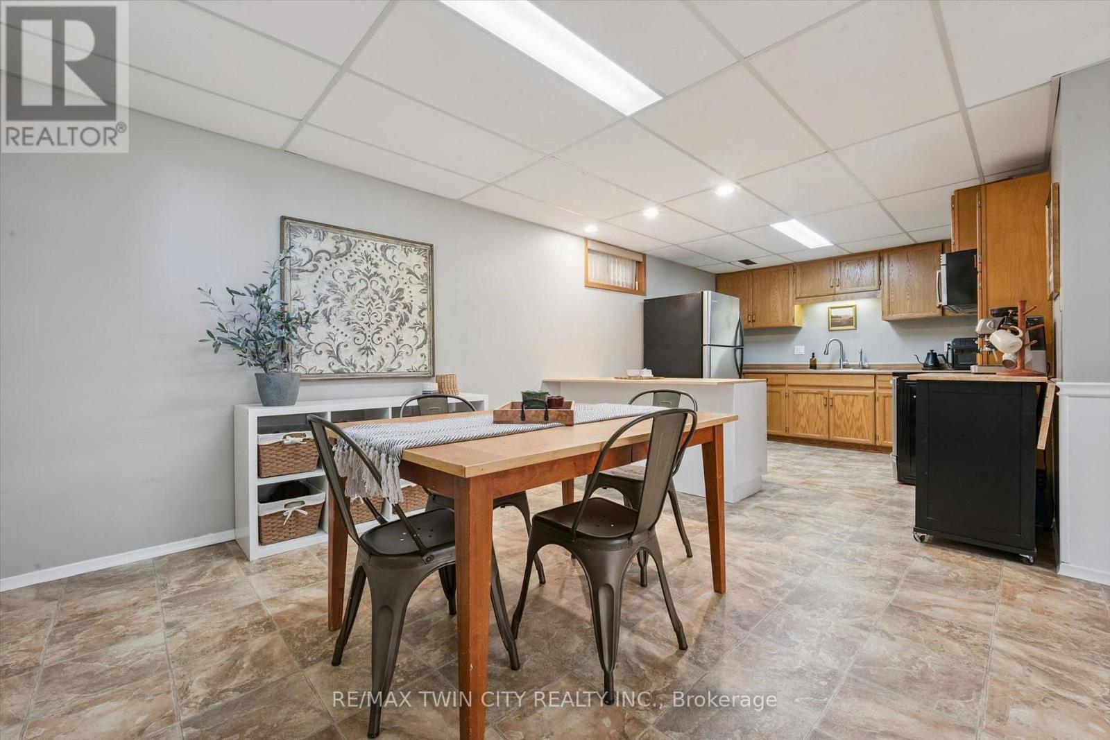 51 Cayley Court, Kitchener, ON photo 24