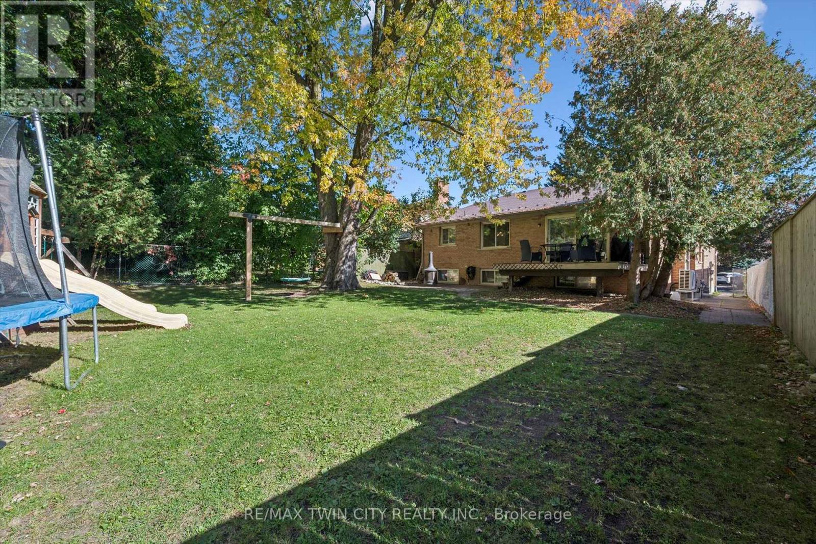 51 Cayley Court, Kitchener, ON photo 33