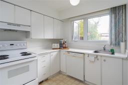 10 17 Jolliett Crescent, Winnipeg, MB R3K0M9 Photo 11