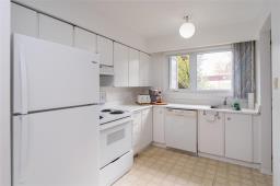 10 17 Jolliett Crescent, Winnipeg, MB R3K0M9 Photo 12
