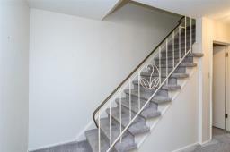 10 17 Jolliett Crescent, Winnipeg, MB R3K0M9 Photo 17