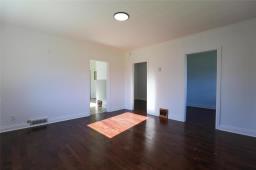 101 Second Street Ne, Teulon, MB R0C3B0 Photo 20