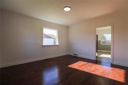 101 Second Street Ne, Teulon, MB R0C3B0 Photo 21