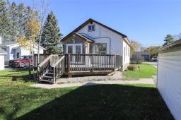 101 Second Street Ne, Teulon, MB R0C3B0 Photo 10