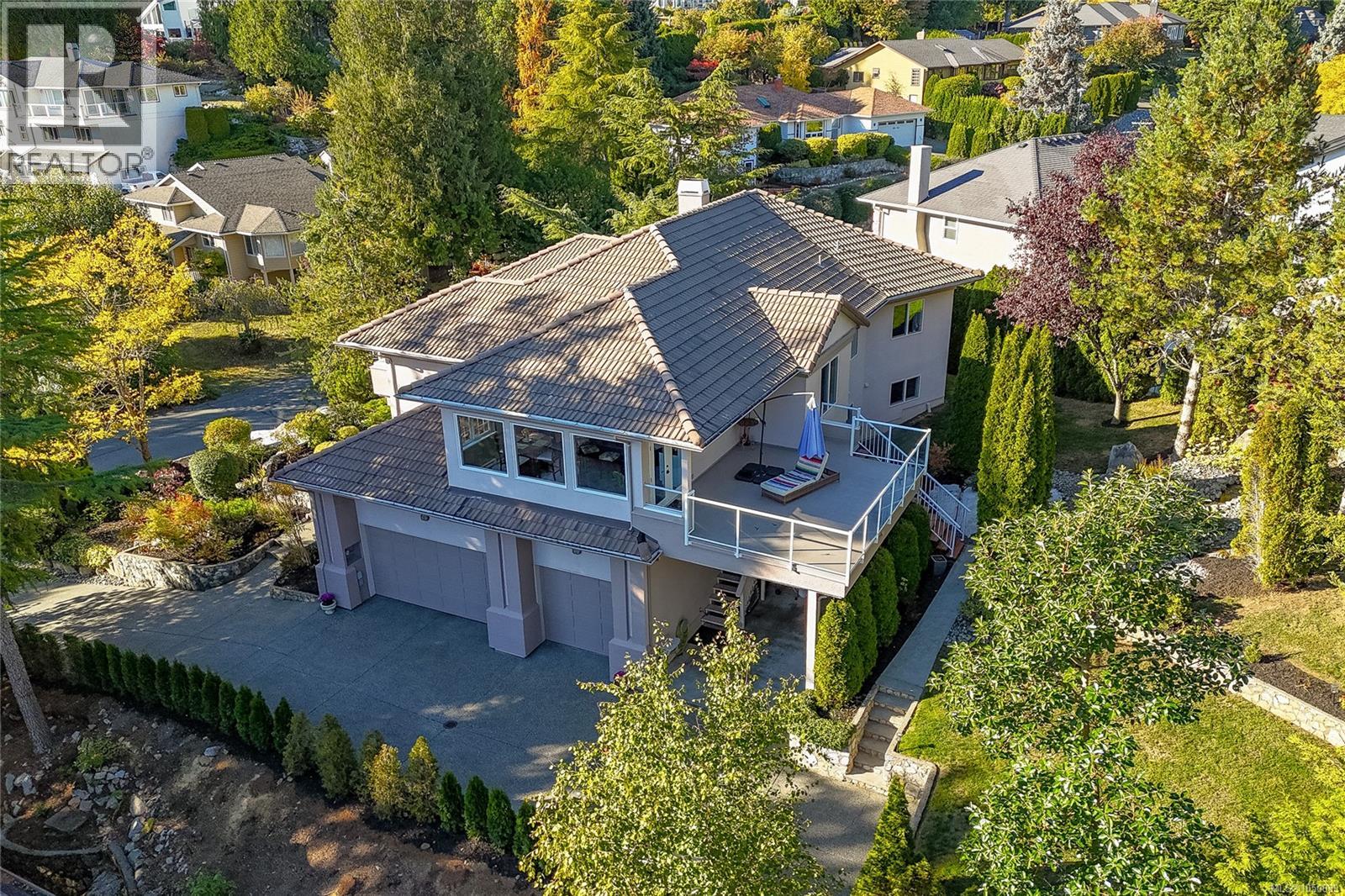 8593 Kingcome Cres - 42