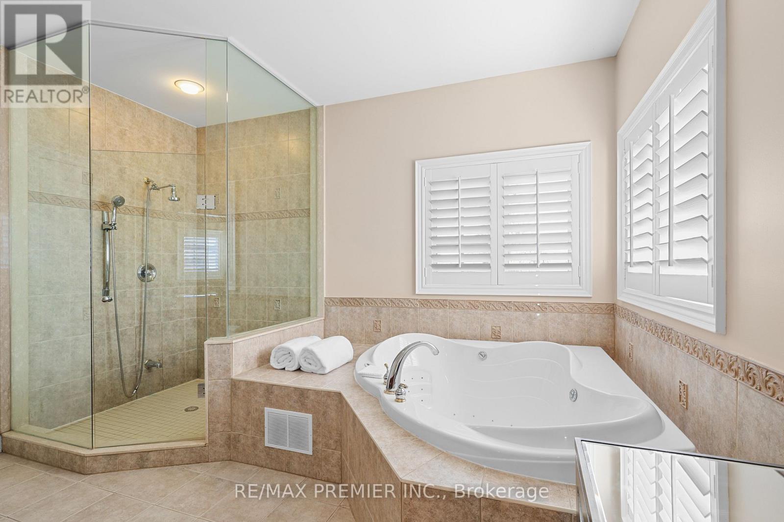 9 Migonette Street, Richmond Hill, ON photo 21