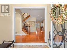 Kitchen - 9 Migonette Street, Richmond Hill, ON L4E4R7 Photo 6