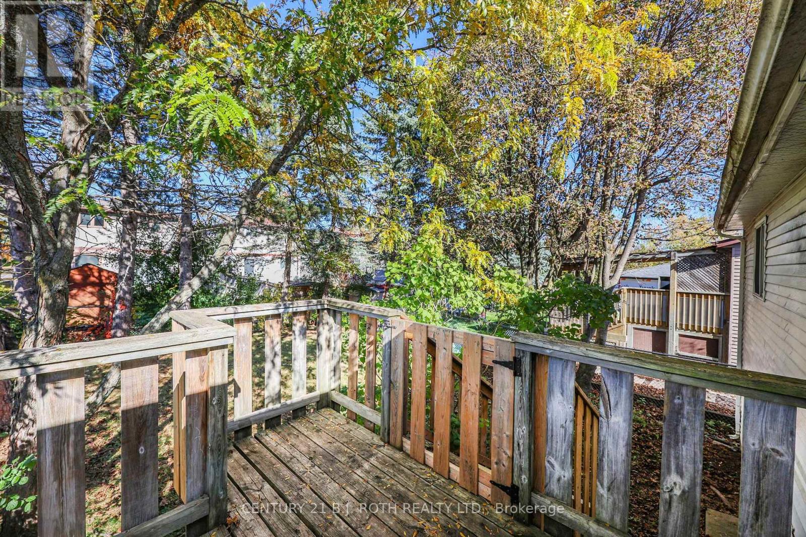 34 Hickling Trail, Barrie photo 31