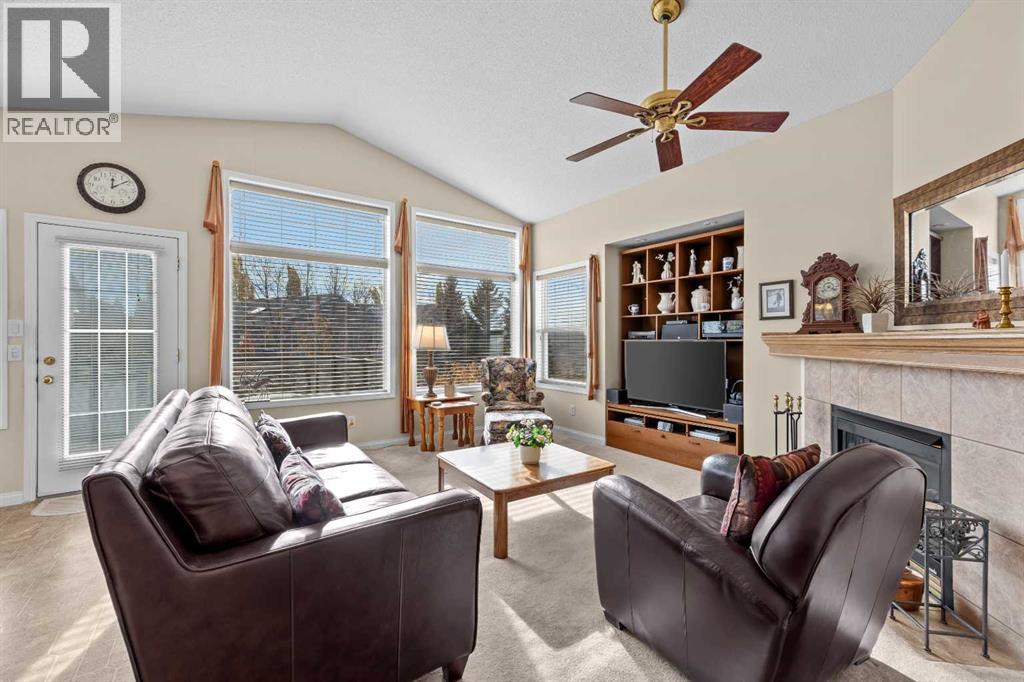 3 Tuscany Meadows Crescent NW photo 10