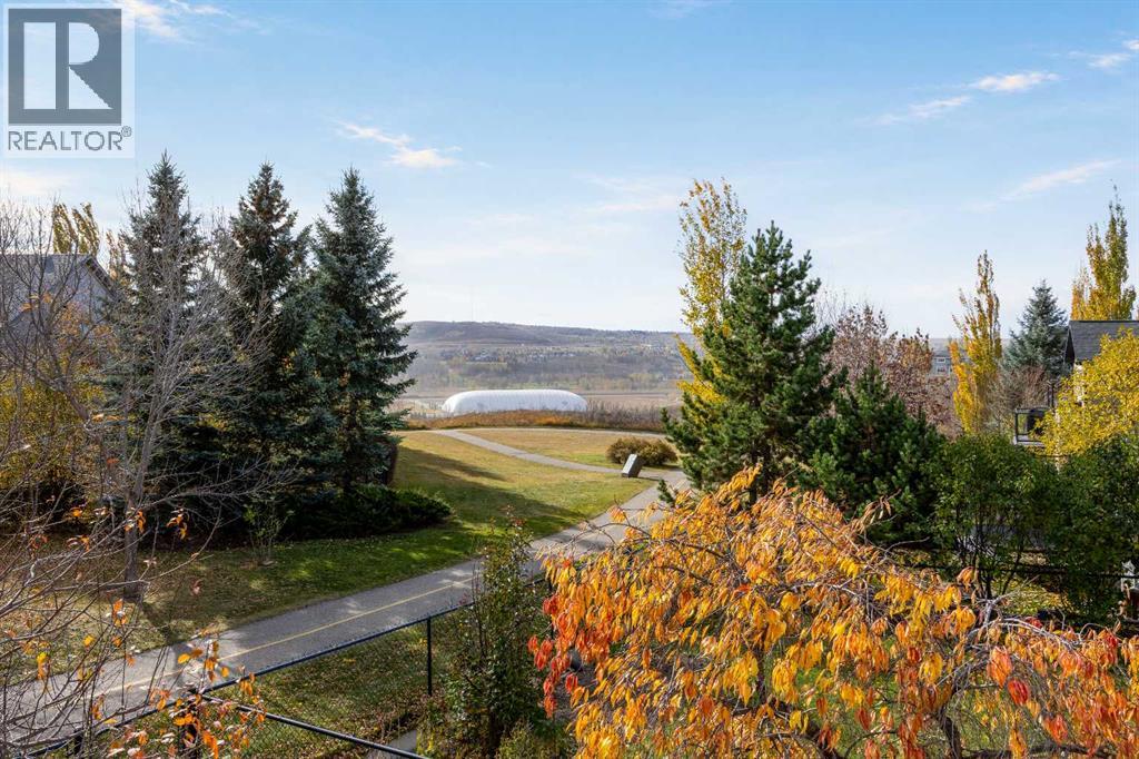 3 Tuscany Meadows Crescent NW photo 17
