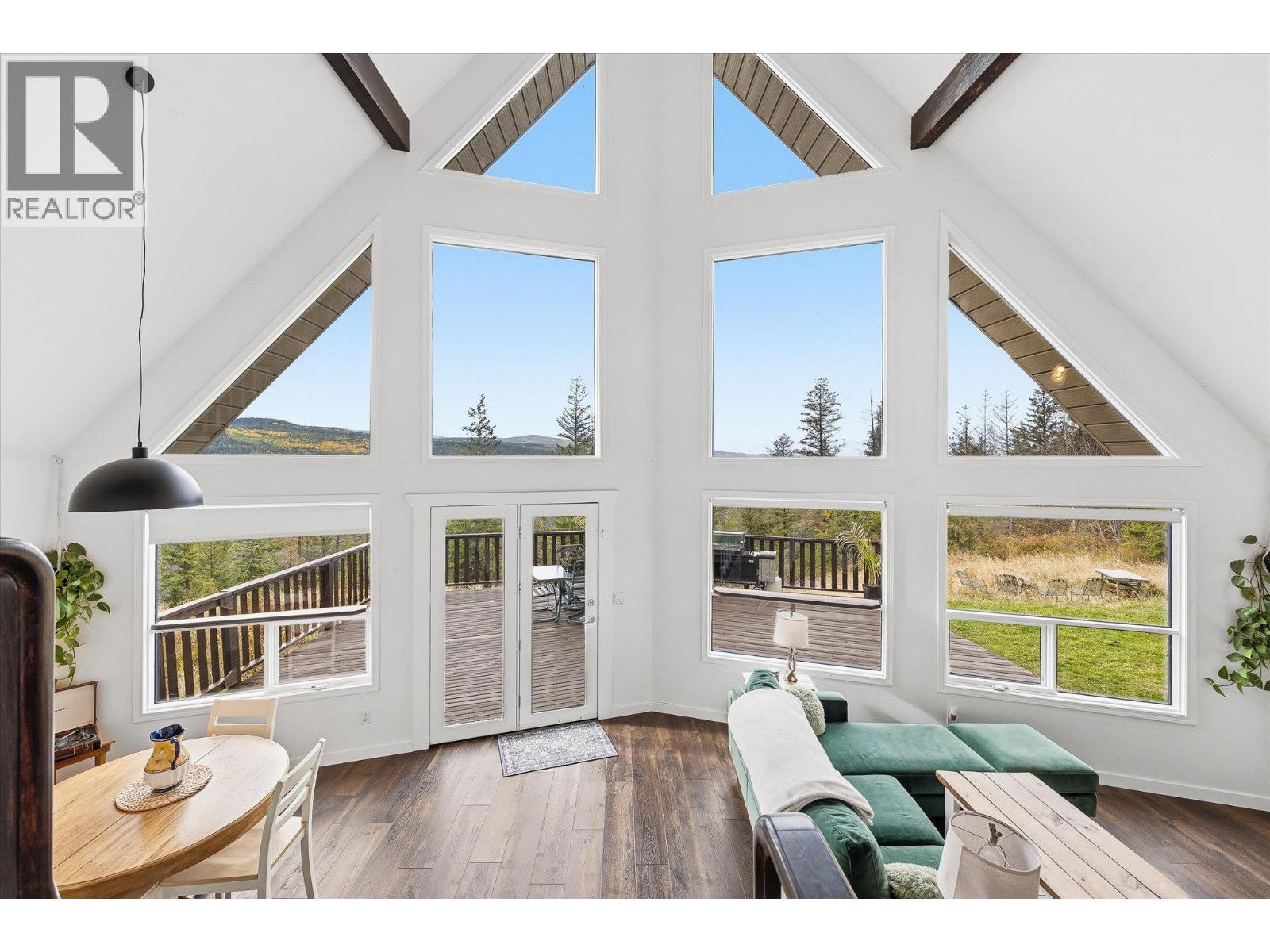 1957 Huckleberry Road - 6