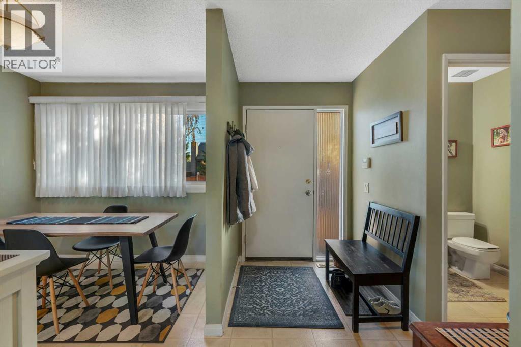 92, 2300 Oakmoor Drive SW photo 2