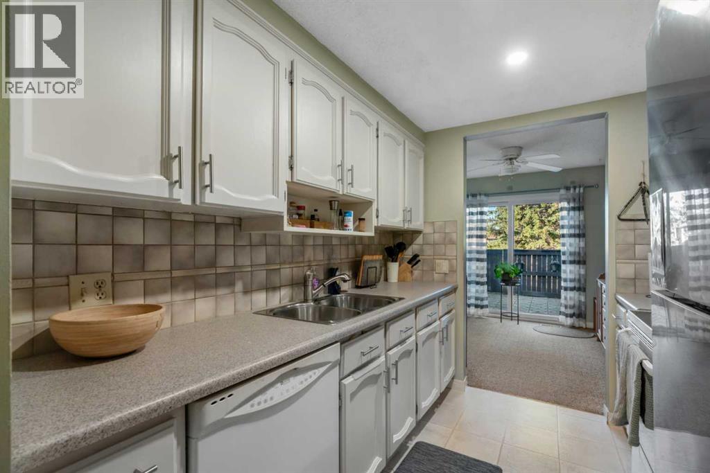 92, 2300 Oakmoor Drive SW photo 8