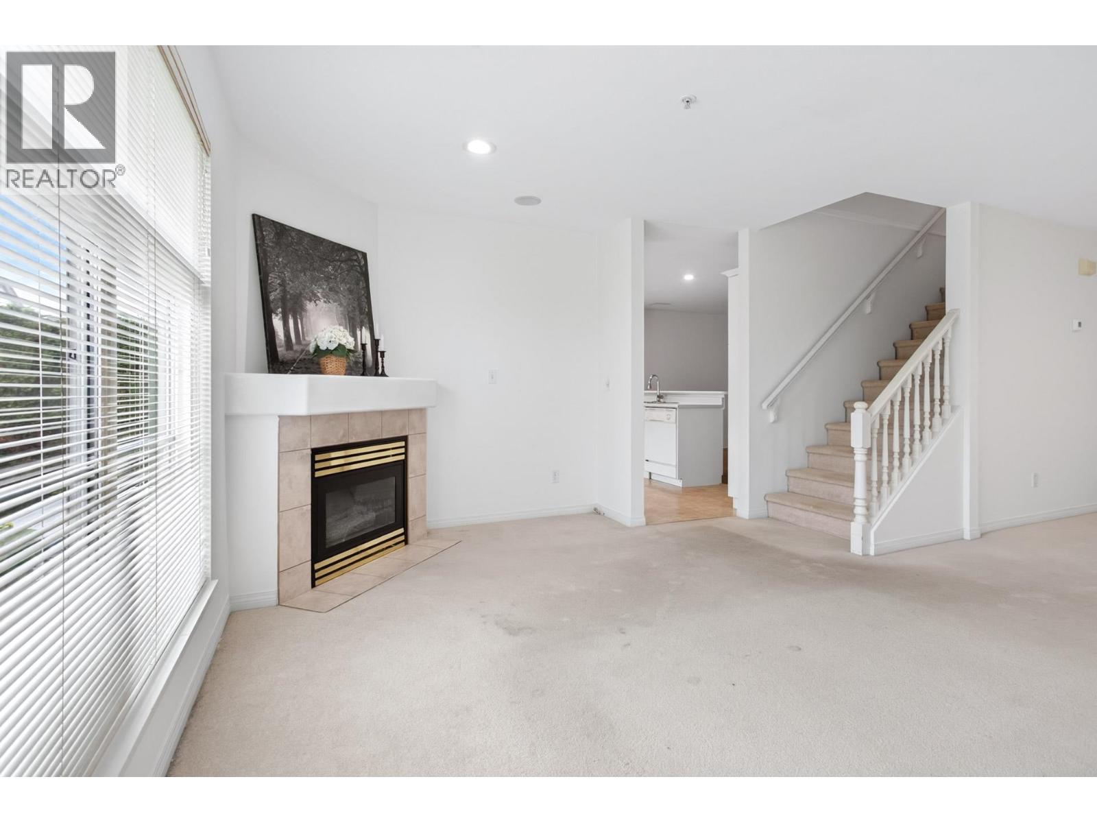 Photo of 92 758 RIVERSIDE DRIVE 6