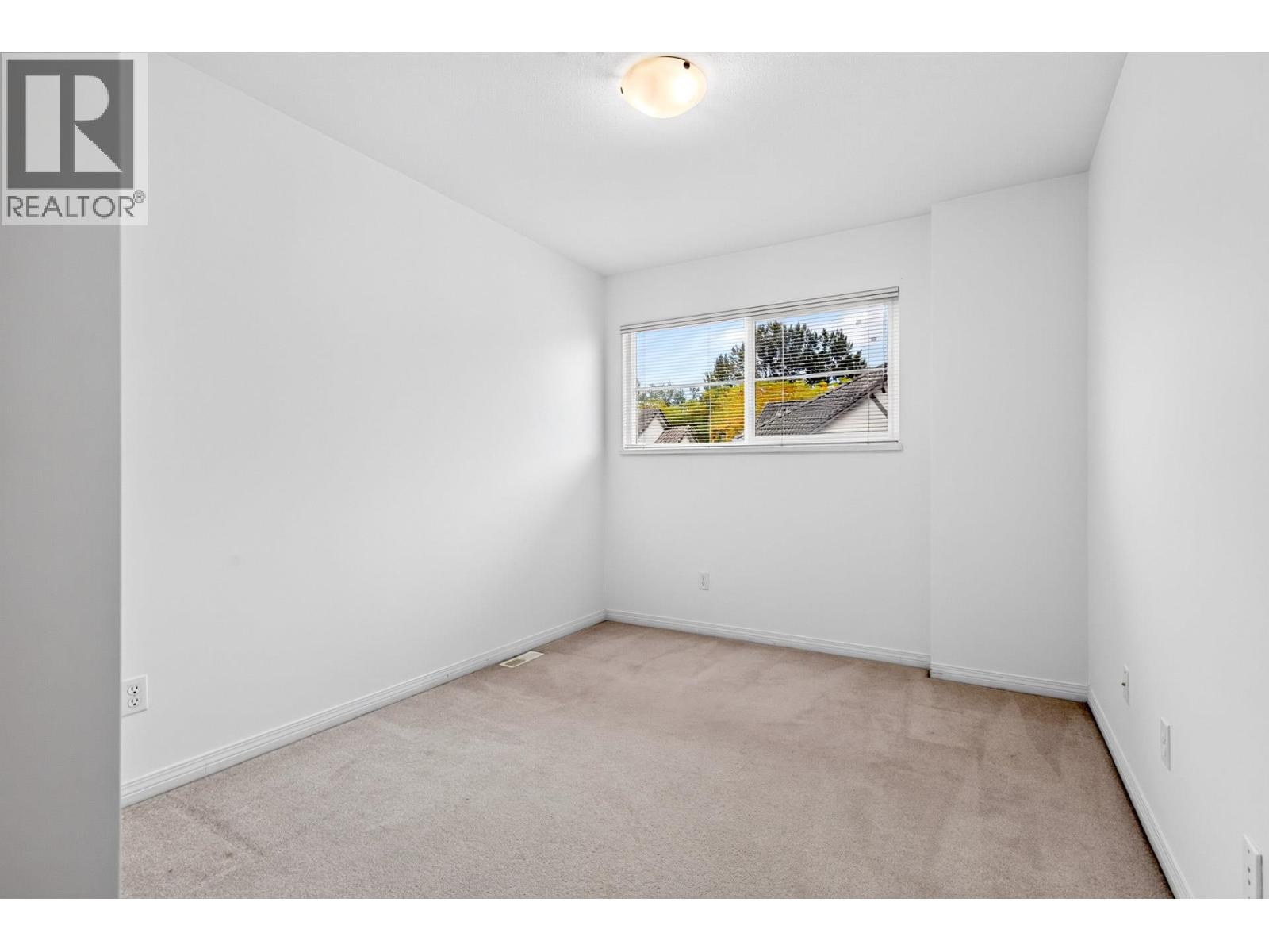 Photo of 92 758 RIVERSIDE DRIVE 30