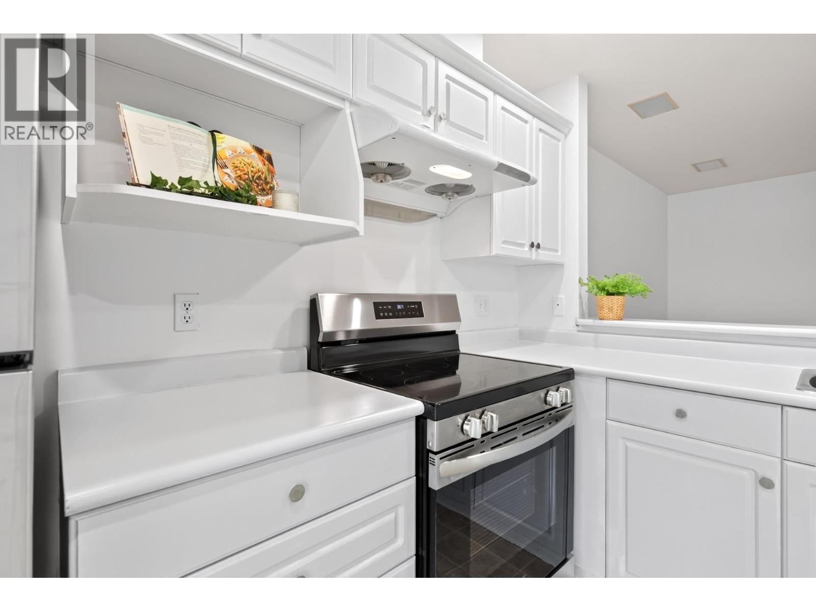 Photo of 92 758 RIVERSIDE DRIVE 15