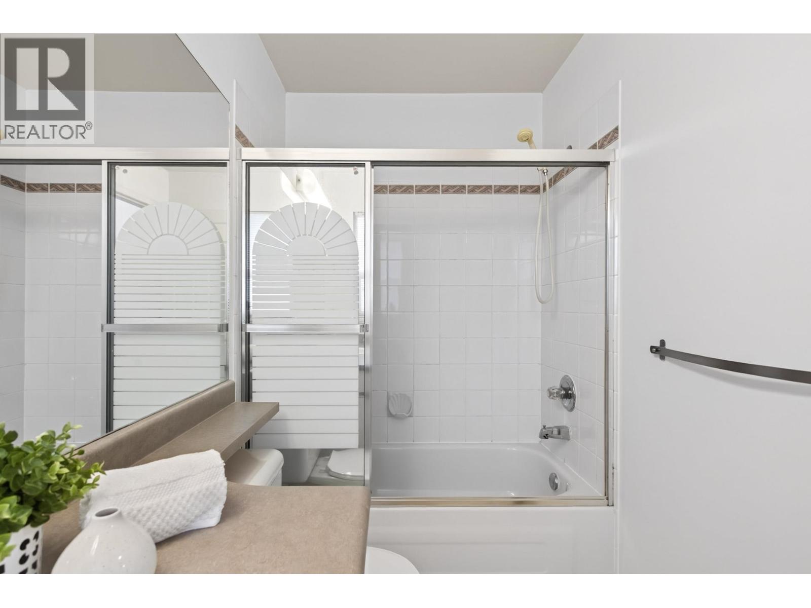 Photo of 92 758 RIVERSIDE DRIVE 32