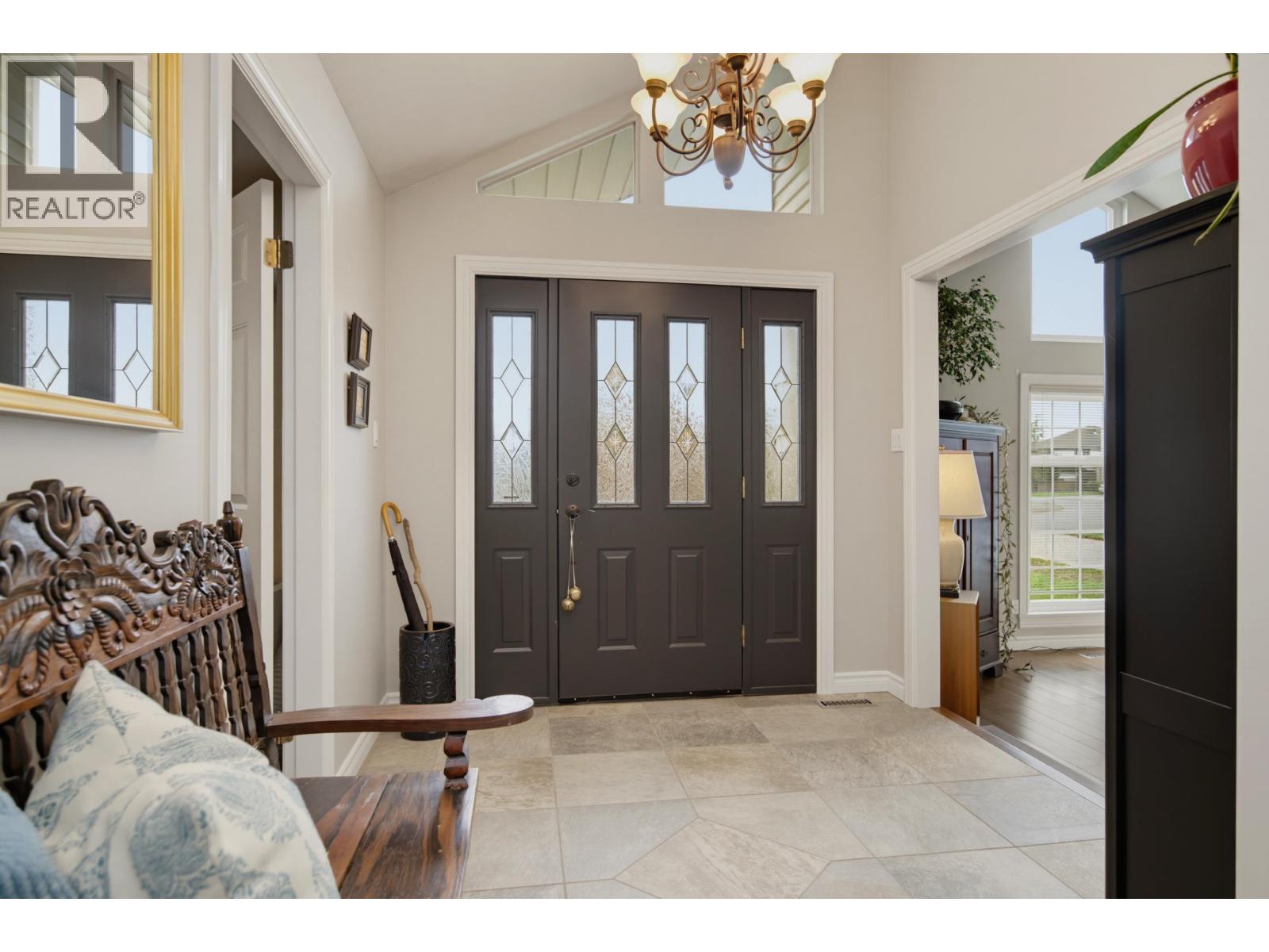 Photo of 4695 LONDON CRESCENT 9