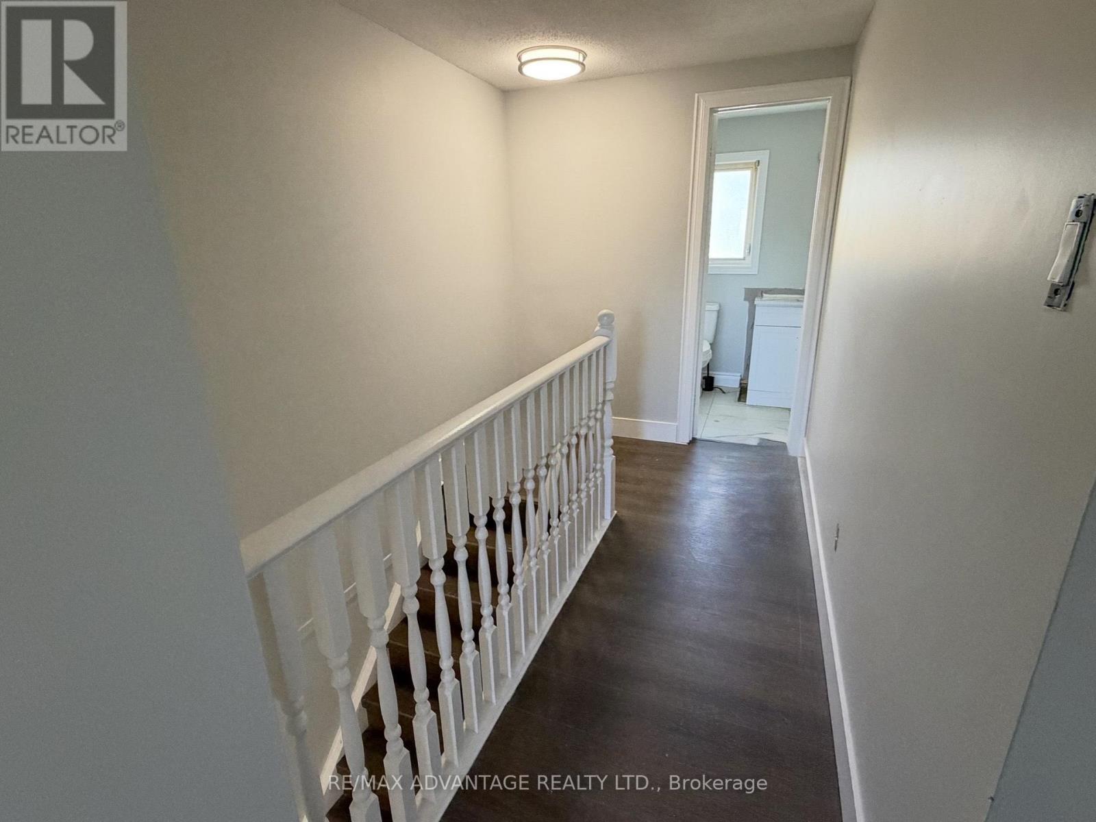 #3 1855 ALDERSBROOK ROAD - 11