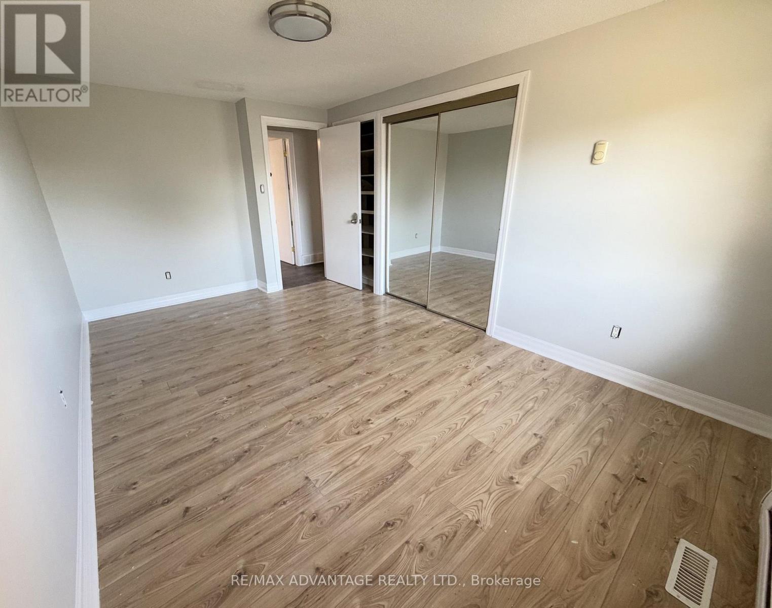 #3 1855 ALDERSBROOK ROAD - 9