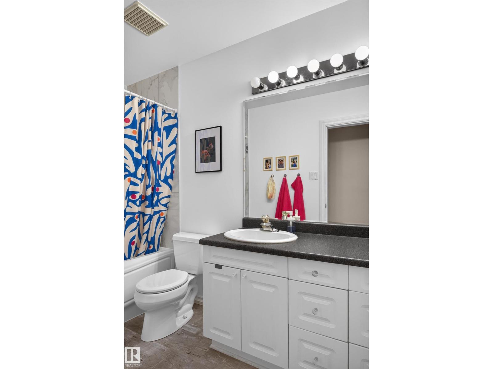 6512 94 Avenue NW, Ottewell — photo 24 of 30: Property photo