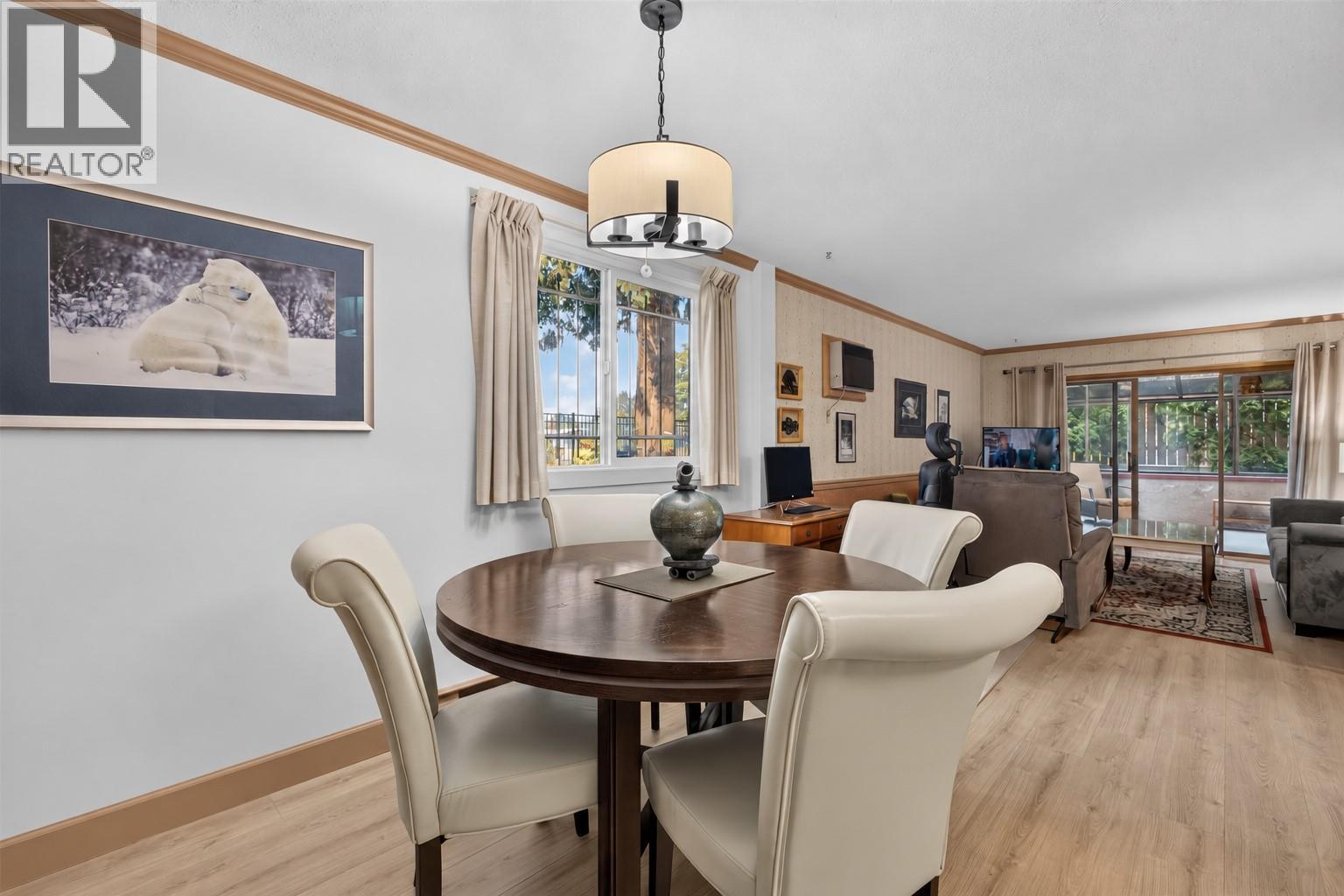 102 1229 Bernard Avenue, Kelowna