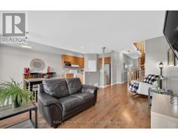 Kitchen - 1764 Plainridge Crescent, Ottawa, ON K4A0L9 Photo 8