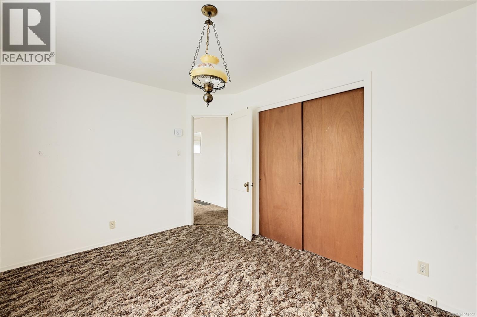 948 Dunsmuir Rd - 31