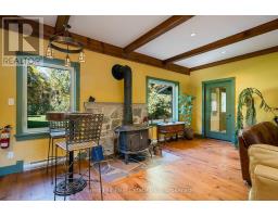 Primary Bedroom - 7272 36/37 Nottawasaga Side Road E, Clearview, ON L9Y3Z1 Photo 14