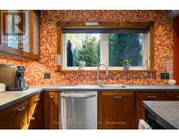 Kitchen - 7272 36/37 Nottawasaga Side Road E, Clearview, ON L9Y3Z1 Photo 9