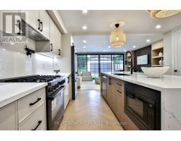 106 Eastbourne Avenue, Toronto, ON M5P2G3 Photo 14