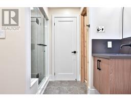 106 Eastbourne Avenue, Toronto, ON M5P2G3 Photo 43