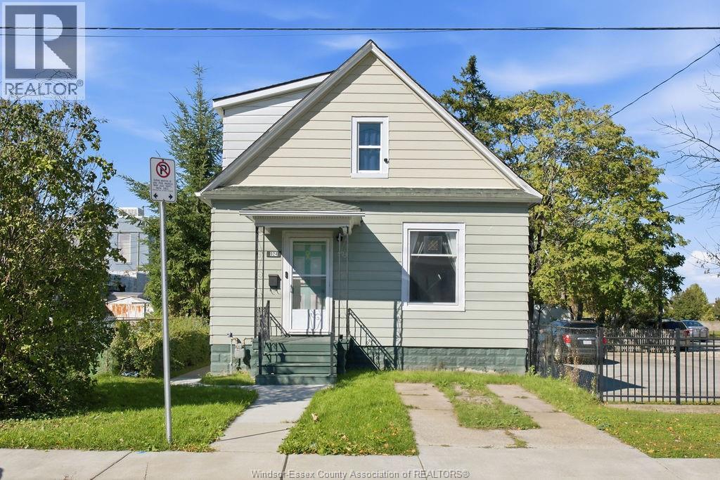 164 PARENT AVE - 7